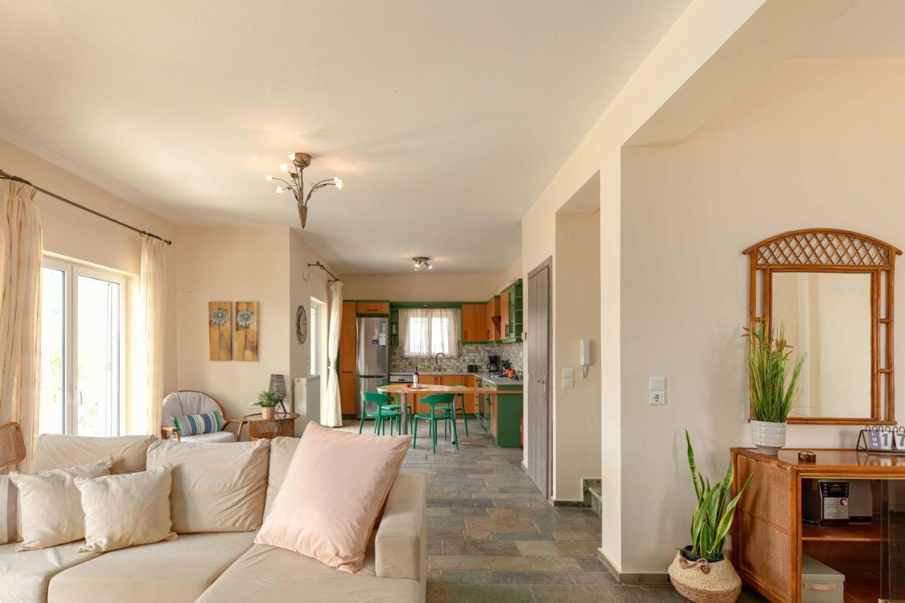 Villa Melenia For Family Holidays By The Beach Agia Pelagia Exterior foto