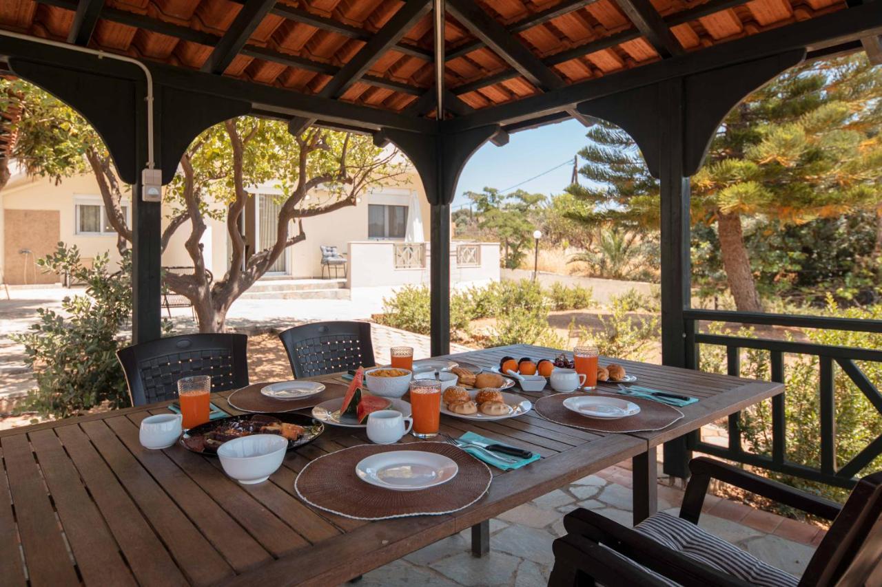 Villa Melenia For Family Holidays By The Beach Agia Pelagia Exterior foto